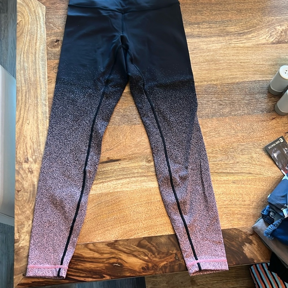 Lululemon high waist leggings.